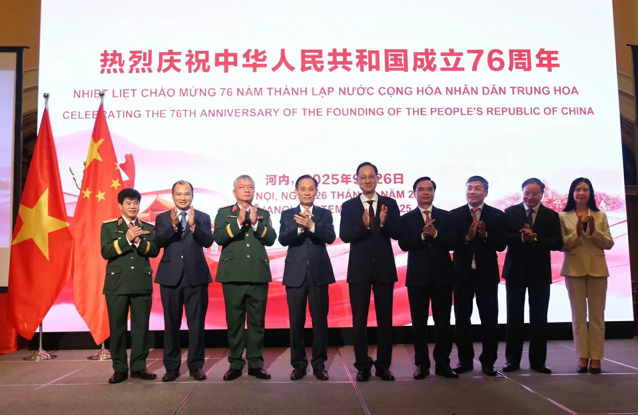 Celebrating China's National Day: Strengthening Vietnam - China friendship in the new era
