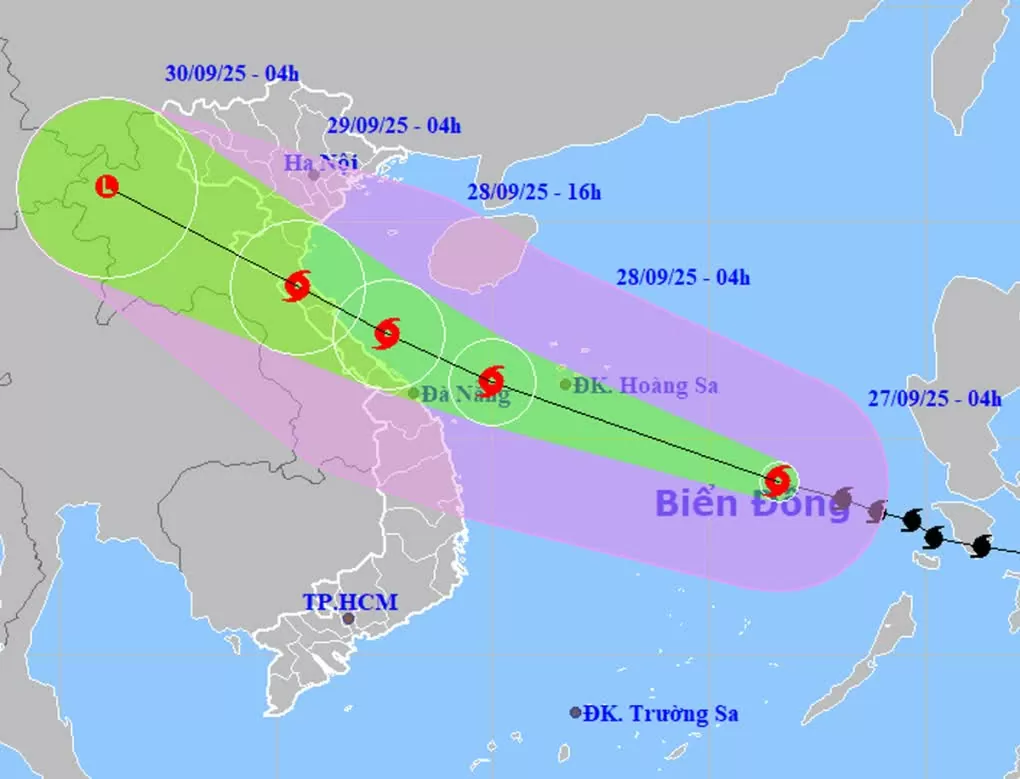 Bualoi tăng cấp, đi nhanh gấp đôi so với bão thông thường, hướng vào khu vực Nghệ An - Quảng Trị, cảnh báo mưa lớn và ngập lụt Bualoi tăng cấp, đi nhanh gấp đôi so với bão thông thường, hướng vào khu vực Nghệ An - Quảng Trị, cảnh báo mưa lớn và ngập lụt