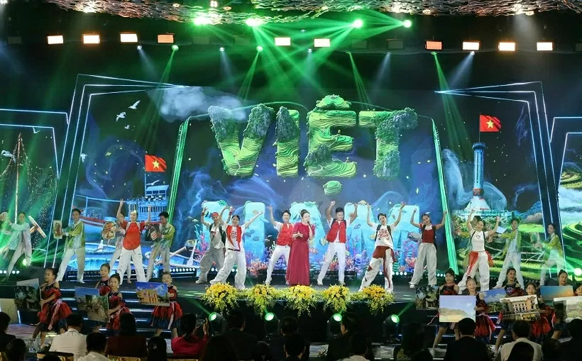Vietnam Tourism Awards 2025 honors 113 outstanding enterprises and units Vietnam Tourism Awards 2025 honors 113 outstanding enterprises and units