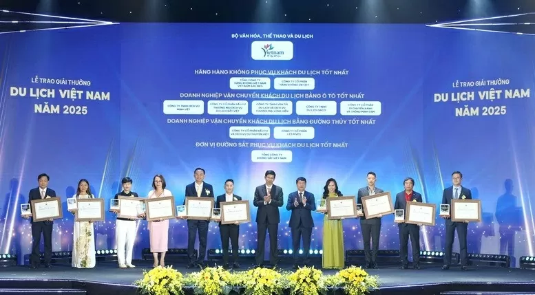 Vietnam Tourism Awards 2025 honors 113 outstanding enterprises and units