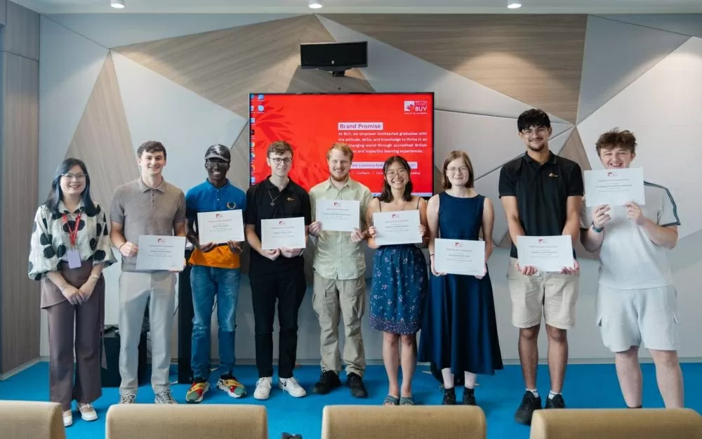 British Students enthusiastically experience internships in Vietnam