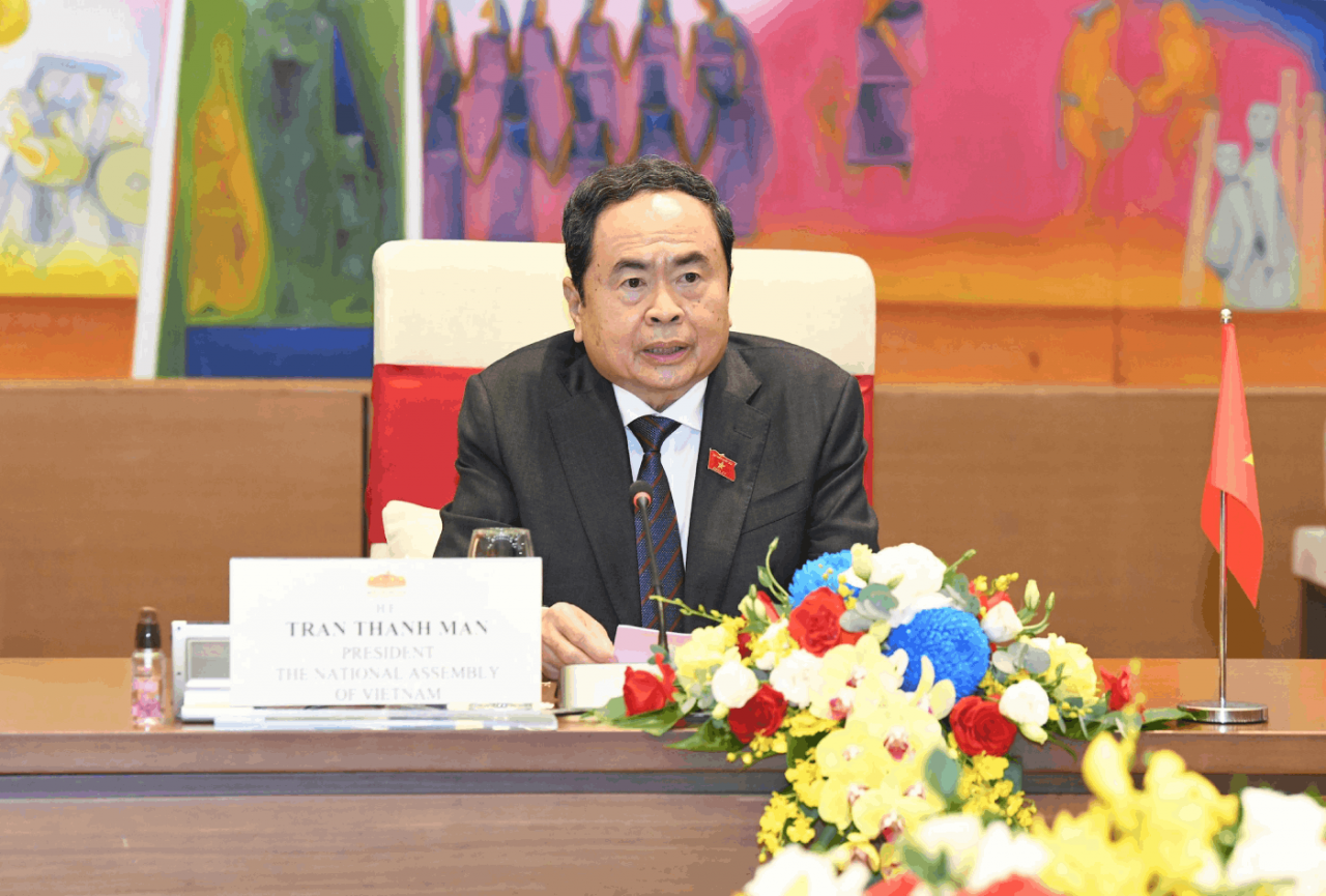 NA Chairman Tran Thanh Man, Chairman of Russian State Duma Vyacheslav Volodin hold talks