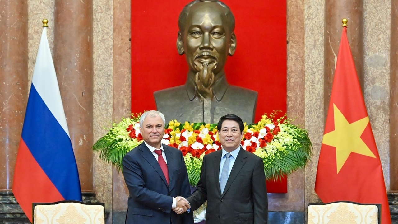 President Luong Cuong receives Chairman of the Russian State Duma