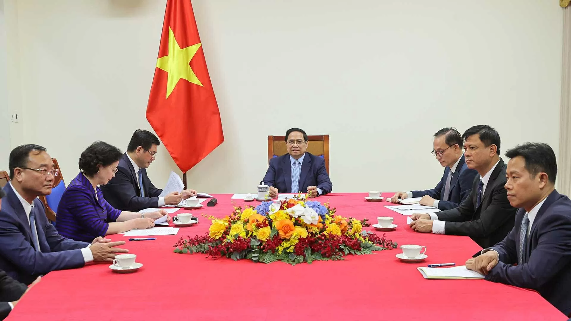 PM Pham Minh Chinh holds phone talks with German Chancellor on strengthening Strategic Partnership