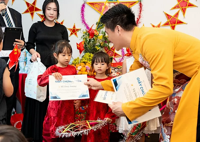 Joyful Mid-Autumn Festival in Fukuoka