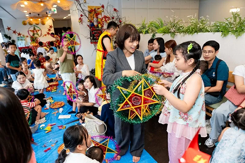 Joyful Mid-Autumn Festival in Fukuoka