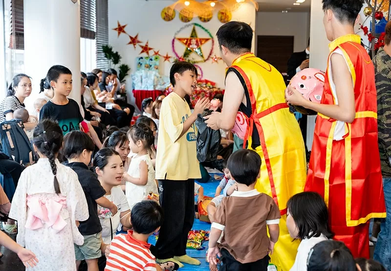 Joyful Mid-Autumn Festival in Fukuoka
