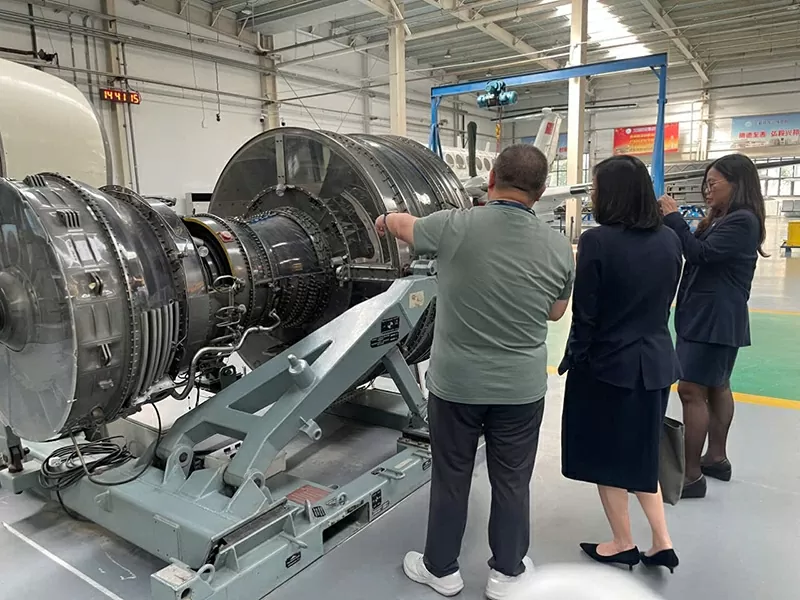 Vietnam Aviation Academy and Civil Aviation University of China signed a strategic cooperation agreement