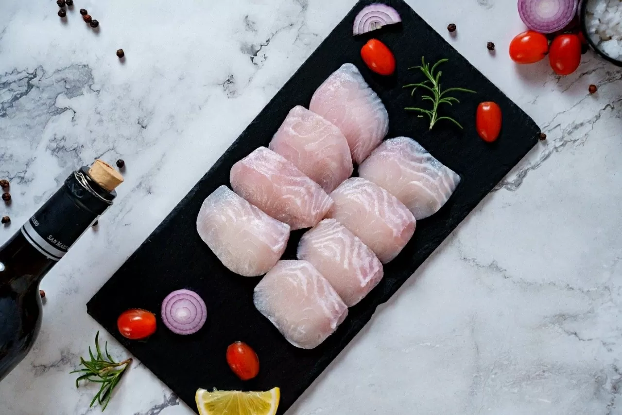 Màu sắc tươi tắn chẳng khác gì cá biển