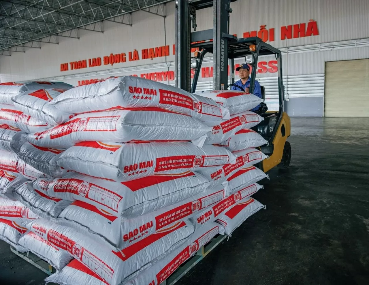 Sao Mai Super Feed không ngừng nỗ lực để mang đến sản phẩm tuyệt vời.