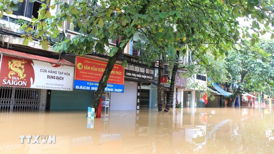 Prime Minister Pham Minh Chinh signed dispatch for urgent action to address typhoon aftermath