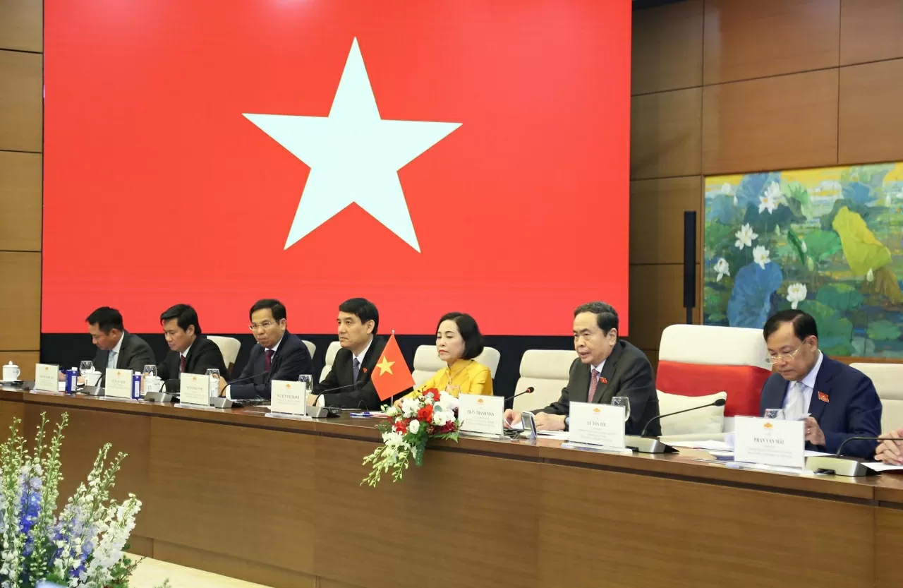 NA Chairman Tran Thanh Man and Cuban top legislator hold talks to strengthen bilateral ties