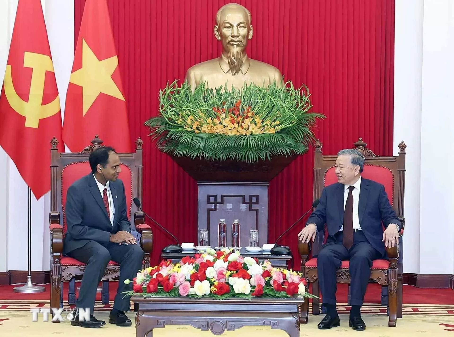 Party leader calls on Global Marvell Corporation to expand investment in Vietnam
