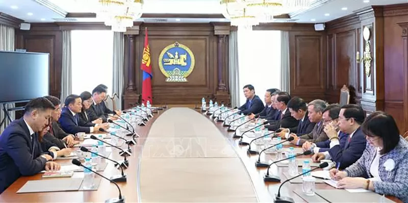 Vietnam, Mongolia enhance cooperation to develop substantive, effective, and comprehensive ties