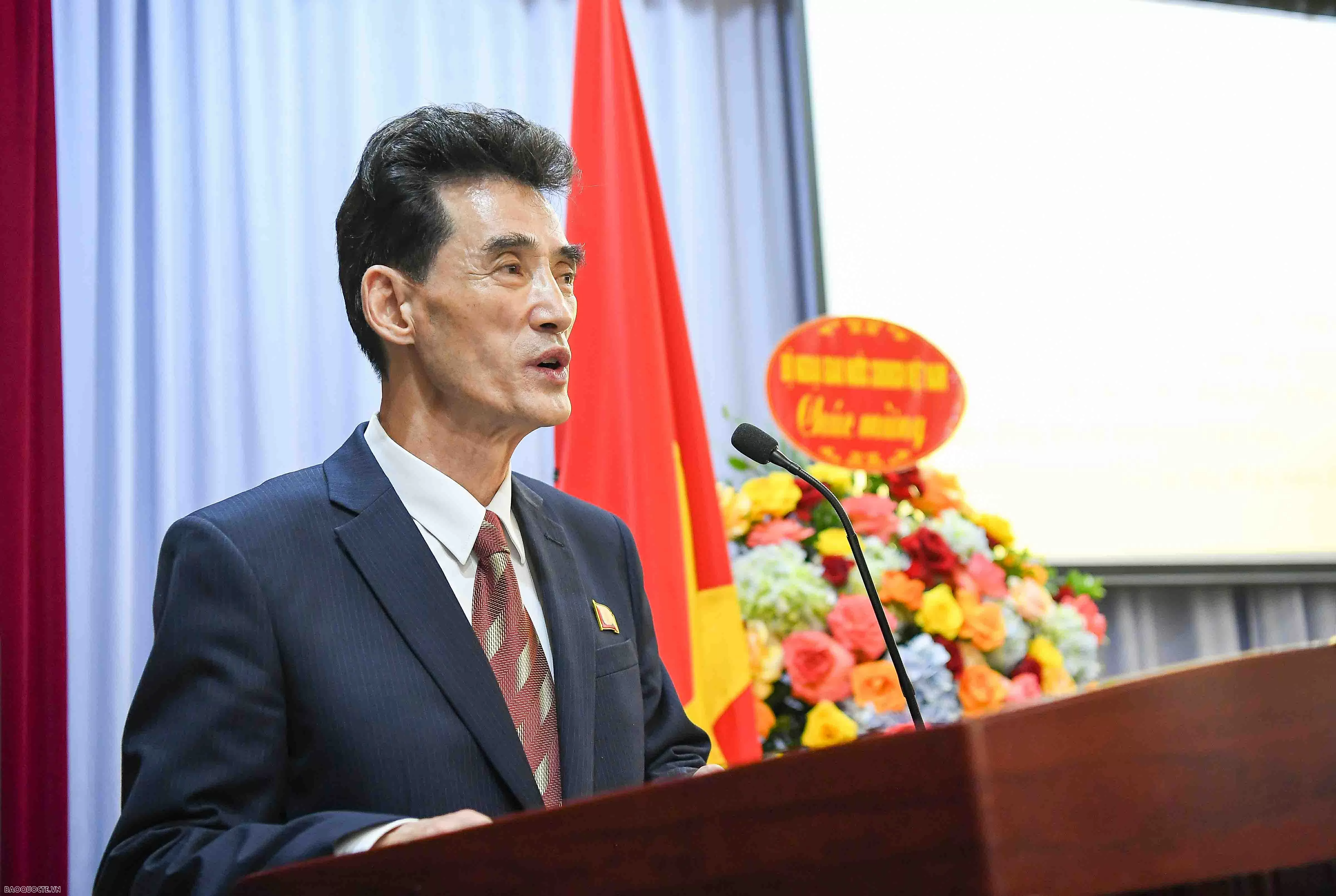 VFF President Do Van Chien attends DPRK recepcion to maintain the tradition of mutual support