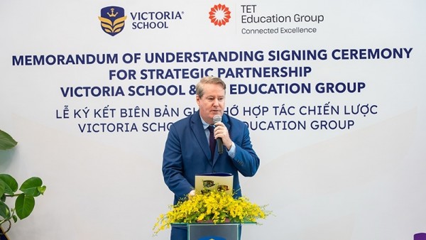 Victoria School System officially signed a strategic partnership with TET Education Group