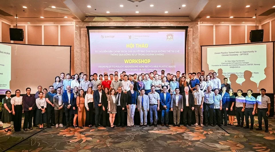 Norway shares experience in turning waste into 'black gold' with Vietnam Norway shares experience in turning waste into 'black gold' with Vietnam