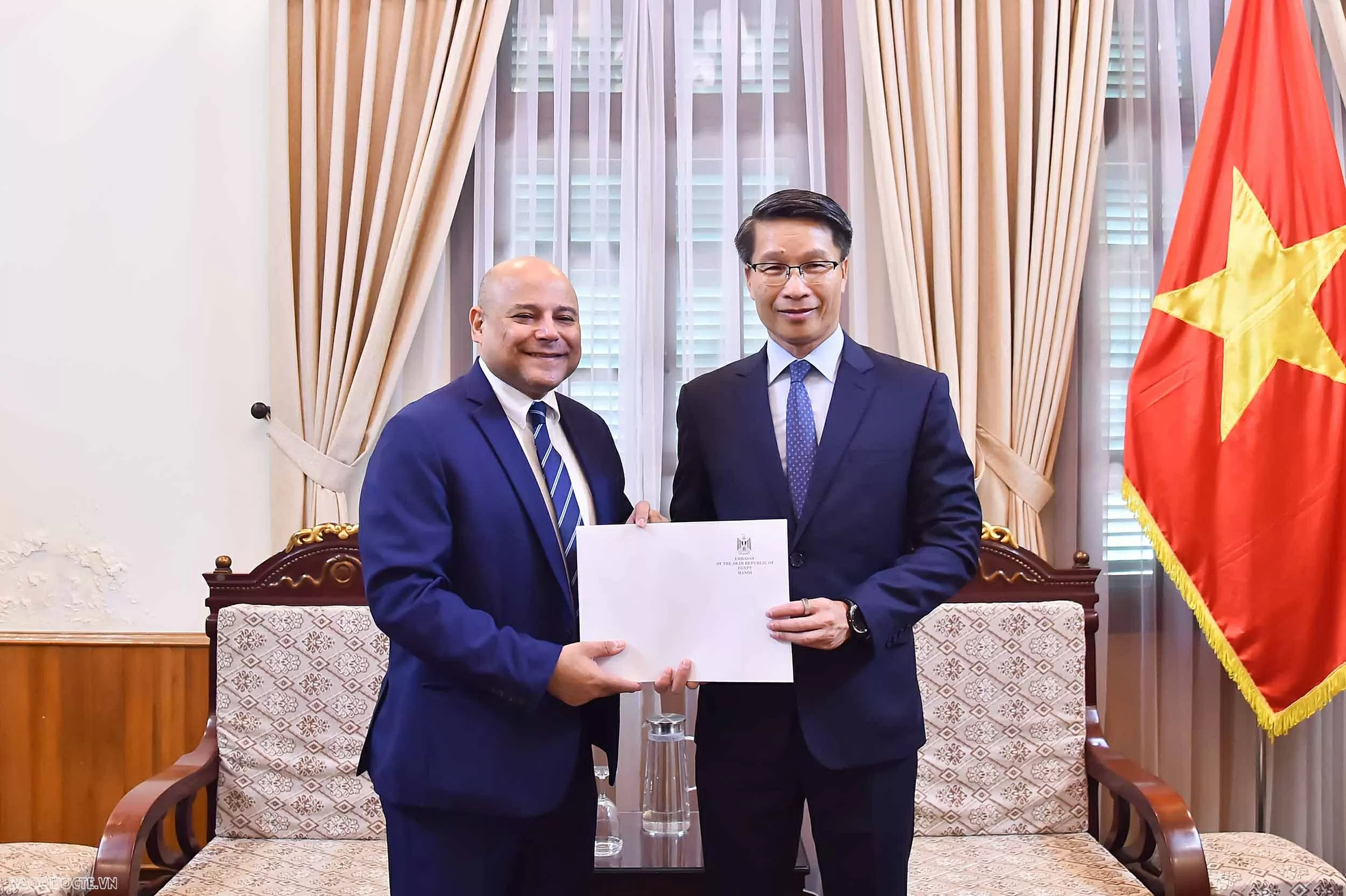 Ministry of Foreign Affairs receives Copy of Credentials from newly appointed Egyptian Ambassador to Vietnam