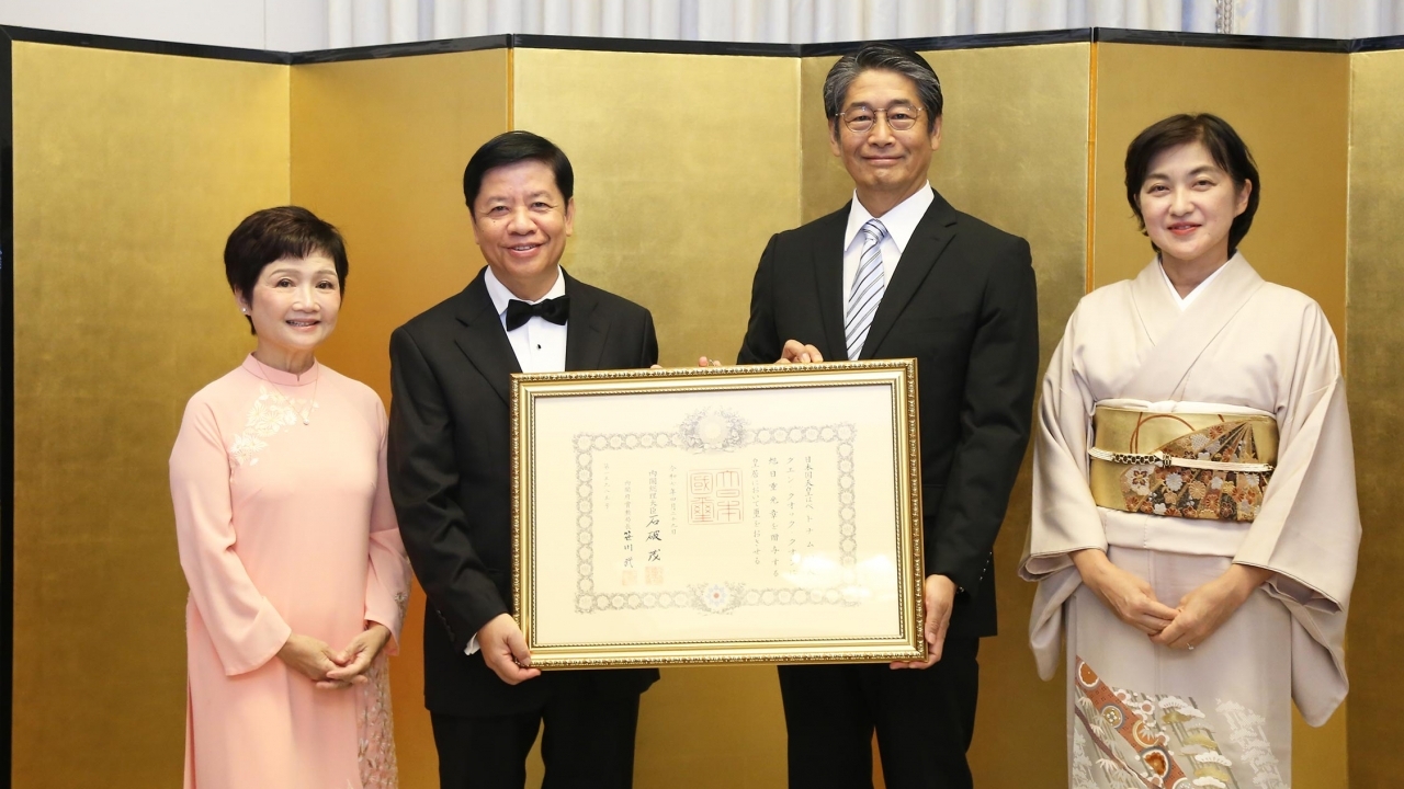 Former Deputy FM, Ambassador Nguyen Quoc Cuong awarded Japan’s Order of the Rising Sun