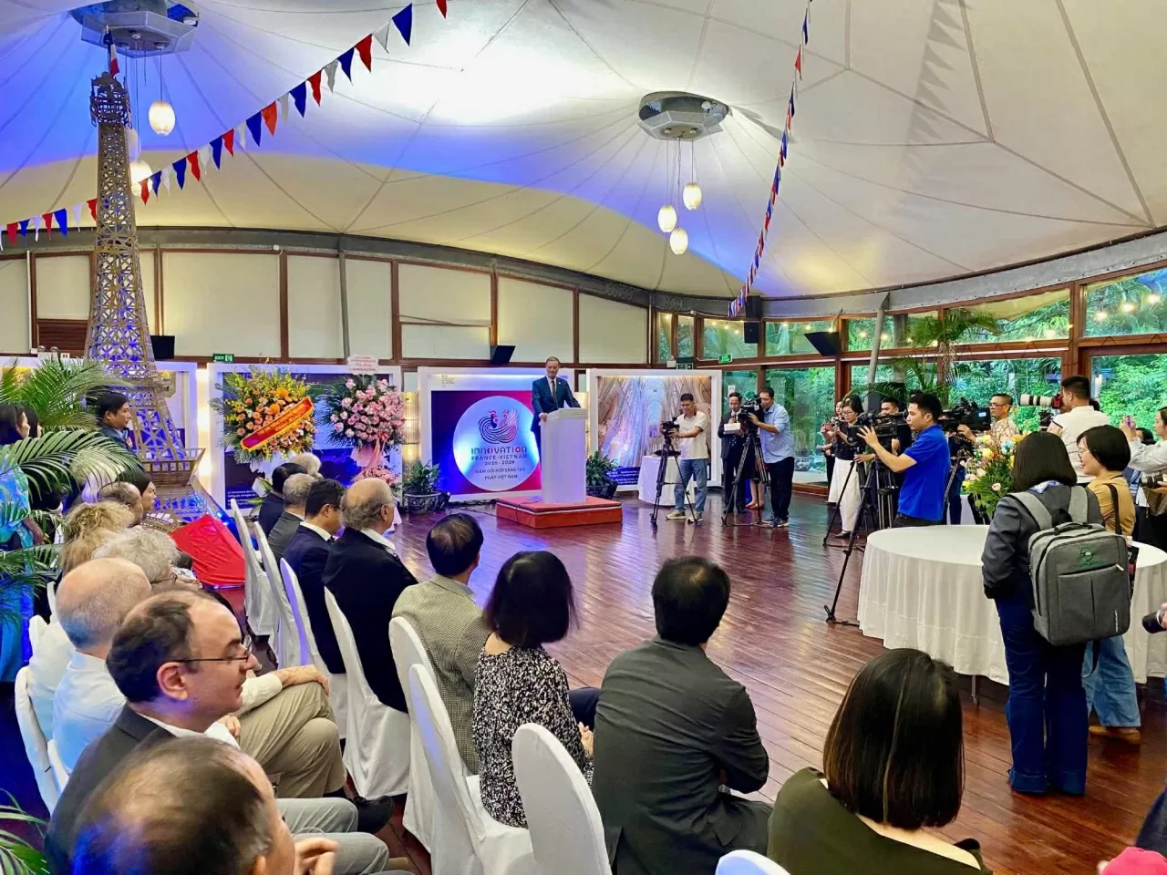 A bridge of scientific cooperation and friendship between Vietnam and France A bridge of scientific cooperation and friendship between Vietnam and France