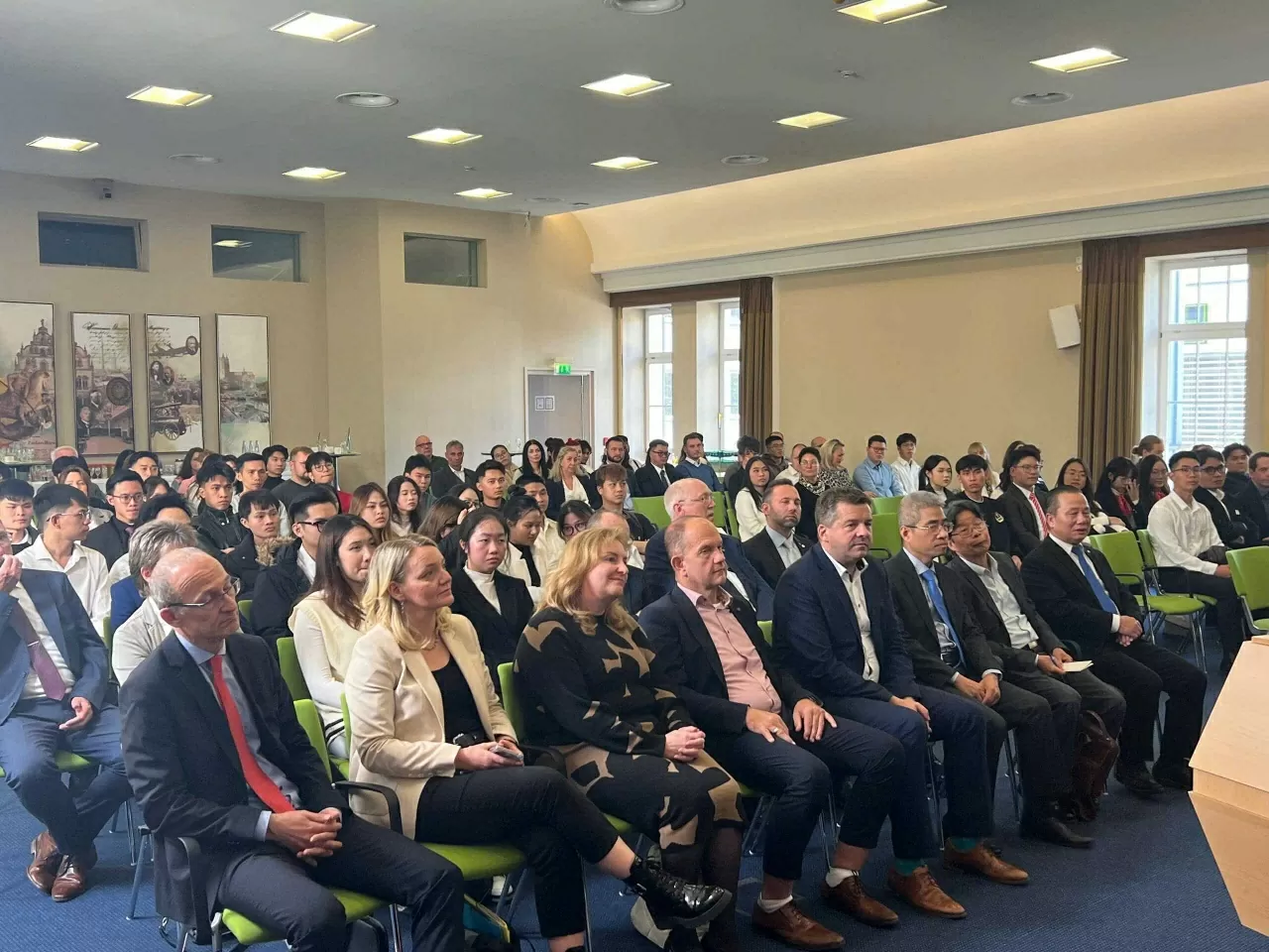 Welcome ceremony for Vietnamese trainees in the Viethoga Project in Germany Welcome ceremony for Vietnamese trainees in the Viethoga Project in Germany