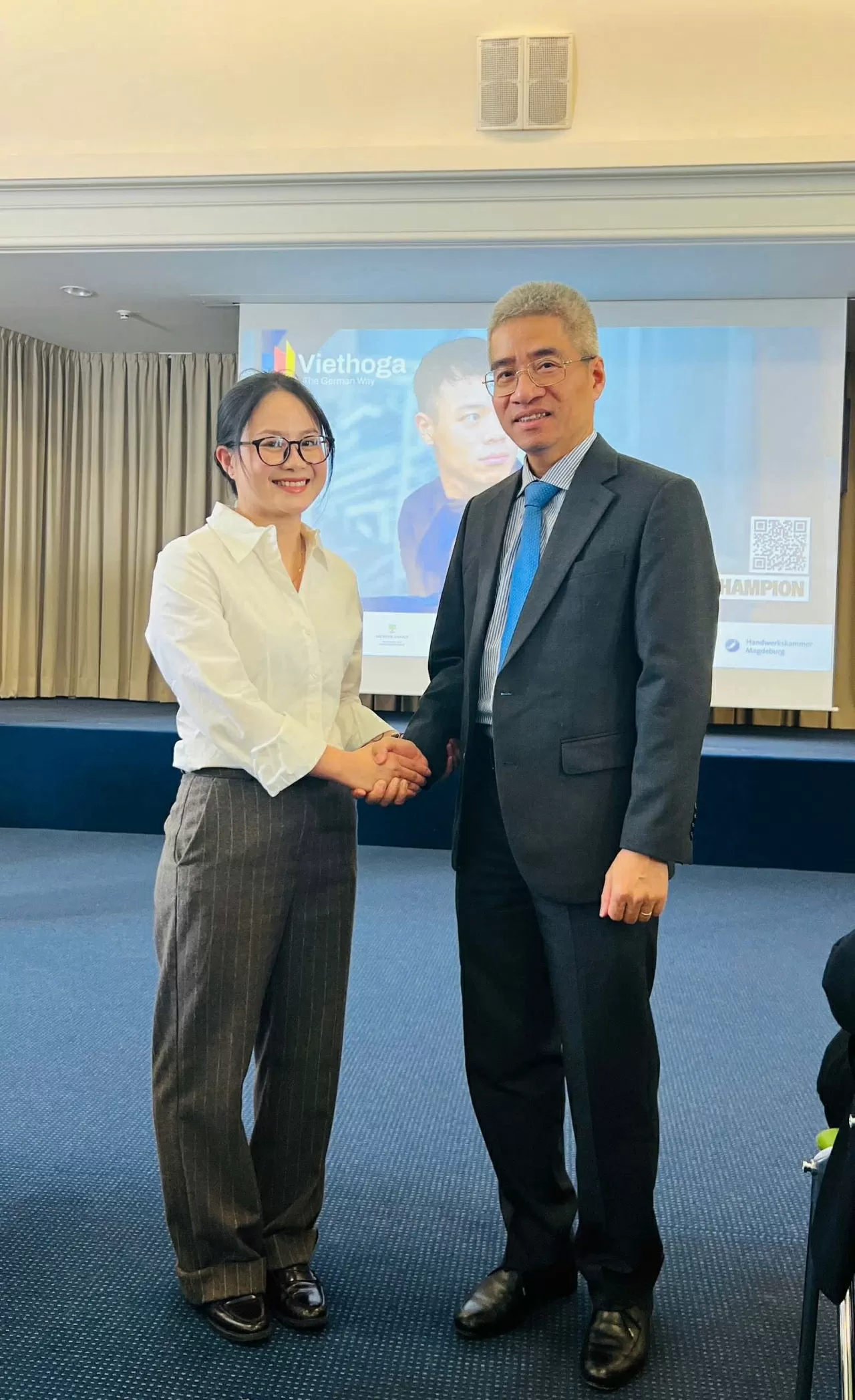 Welcome ceremony for Vietnamese trainees in the Viethoga Project in Germany Welcome ceremony for Vietnamese trainees in the Viethoga Project in Germany