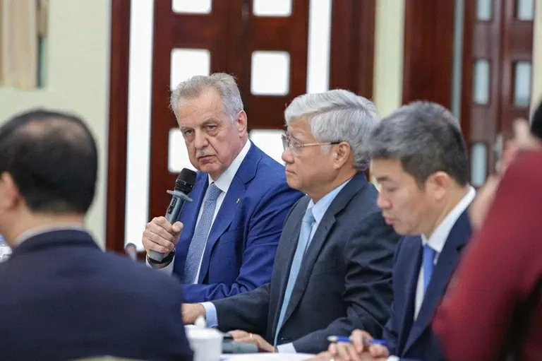 People-to-people diplomacy deepens Vietnam–Russia friendship: Saint Petersburg official People-to-people diplomacy deepens Vietnam–Russia friendship: Saint Petersburg official