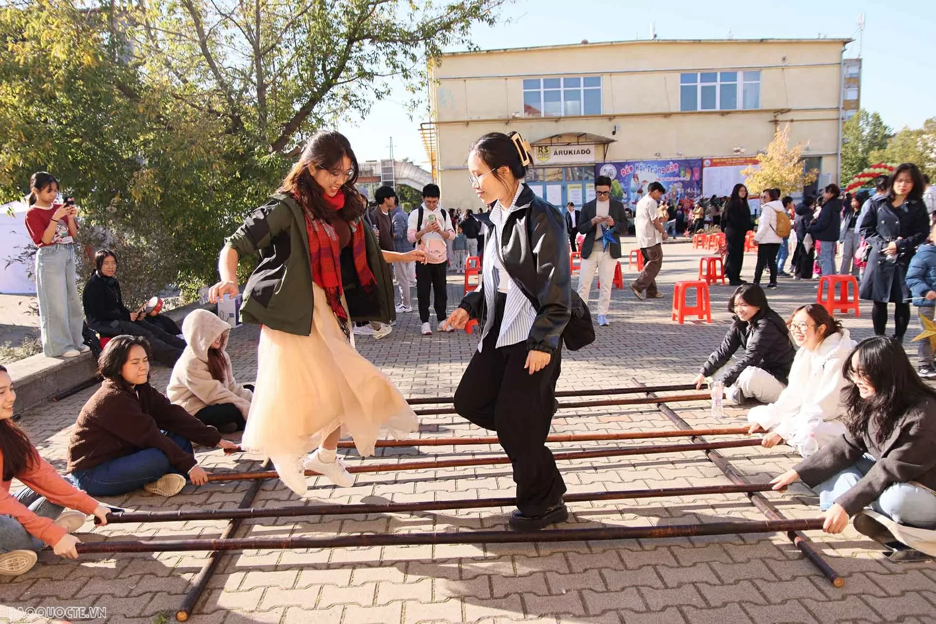 Vietnamese community in Hungary hosts Mid-Autumn Festival 2025: Fostering love, preserving cultural identity