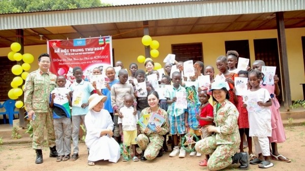 Vietnamese Mid-Autumn festival lights up smiles of children in the Central African Republic