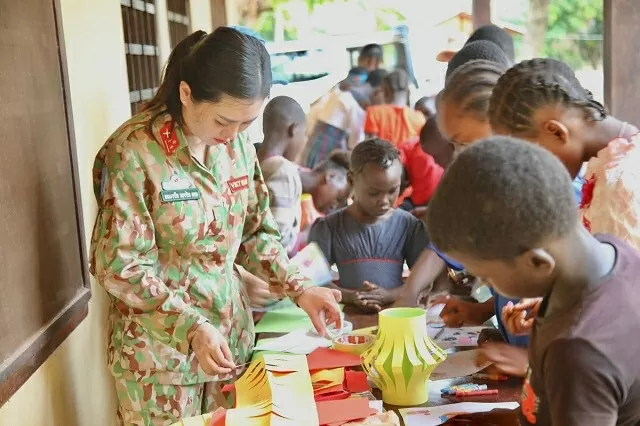 Vietnamese Mid-Autumn festival lights up smiles of children in the Central African Republic
