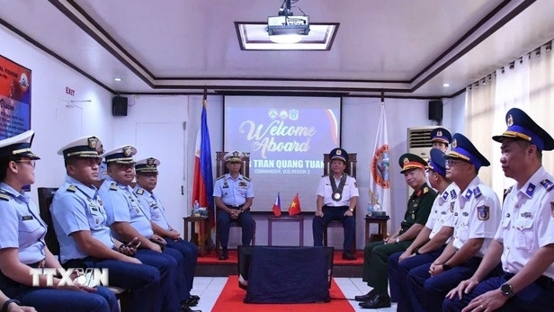 Vietnam, Philippines Coast Guard forces exchange visits to enhance ties