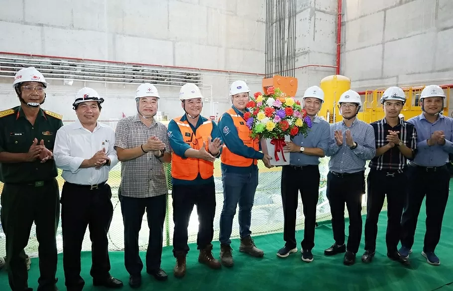 Completion of rotor installation – A key milestone for the Hoa Binh Hydropower Expansion Project