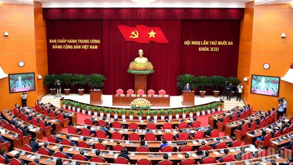 Outcomes of the 13th Party Central Committee’s 13th Plenum disseminated across political system