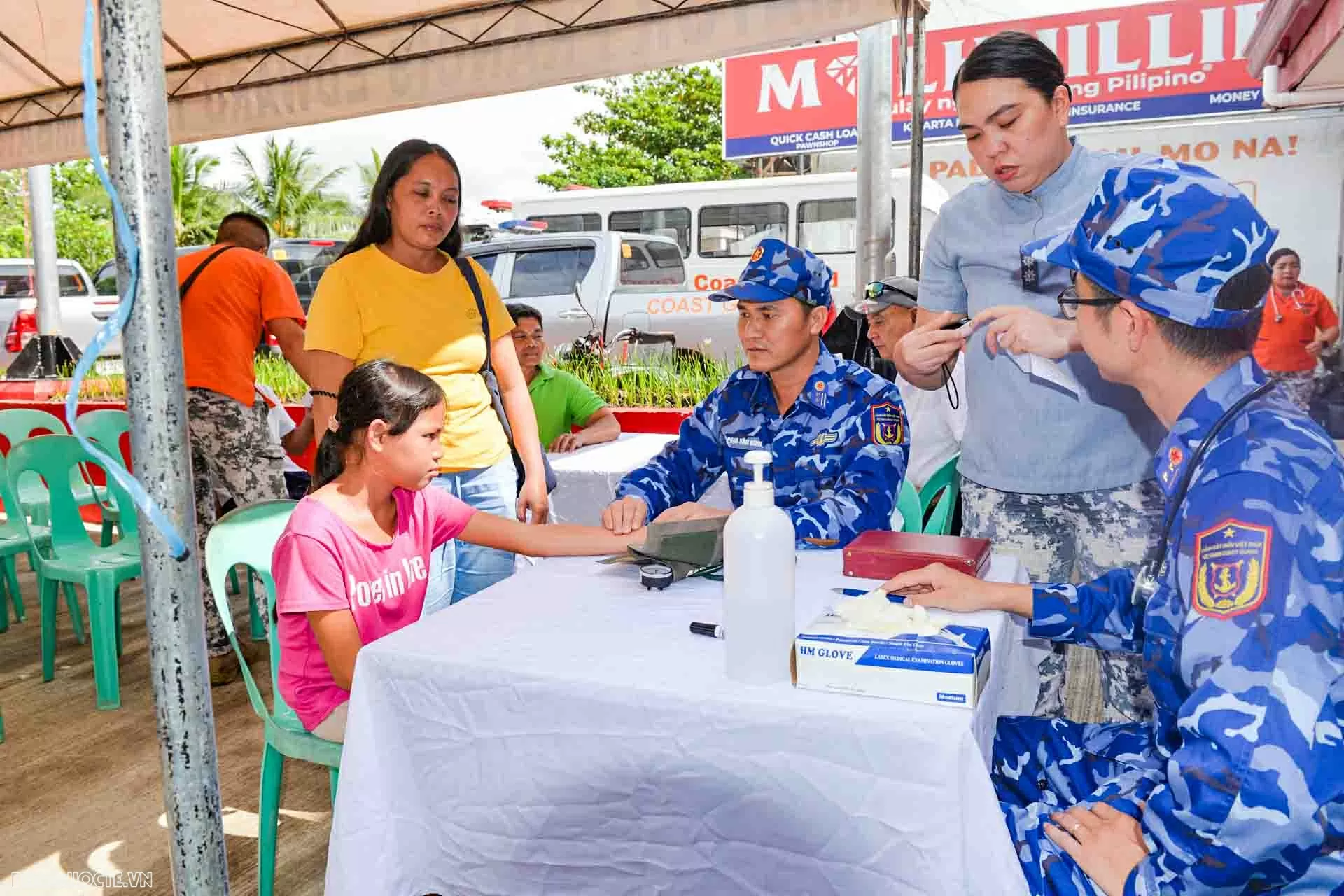 Vietnam Coast Guard supports earthquake recovery efforts in the Philippines Vietnam Coast Guard supports earthquake recovery efforts in the Philippines
