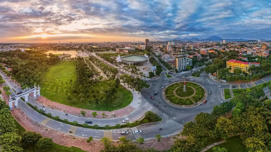 Phu Tho gradually asserts its new position: Economic development linked with 
improved growth quality