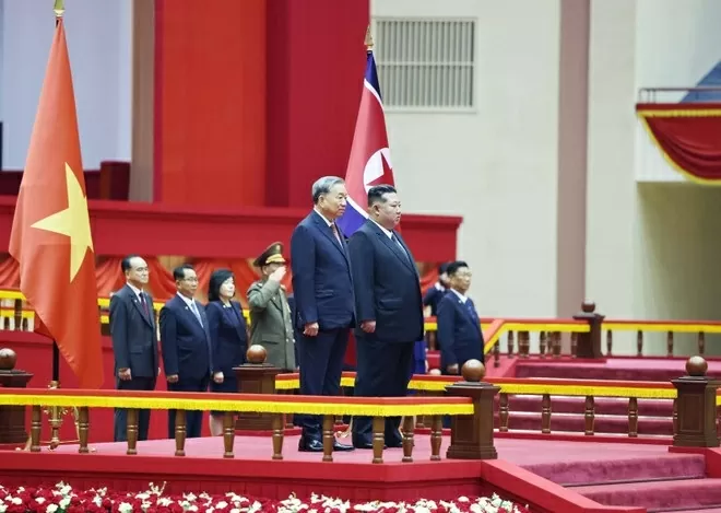 Welcome ceremony held for Party General Secretary To Lam in Pyongyang