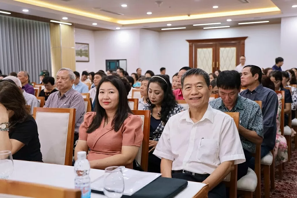 Building Hanoi as a model for people-to-people diplomacy nationwide Building Hanoi as a model for people-to-people diplomacy nationwide