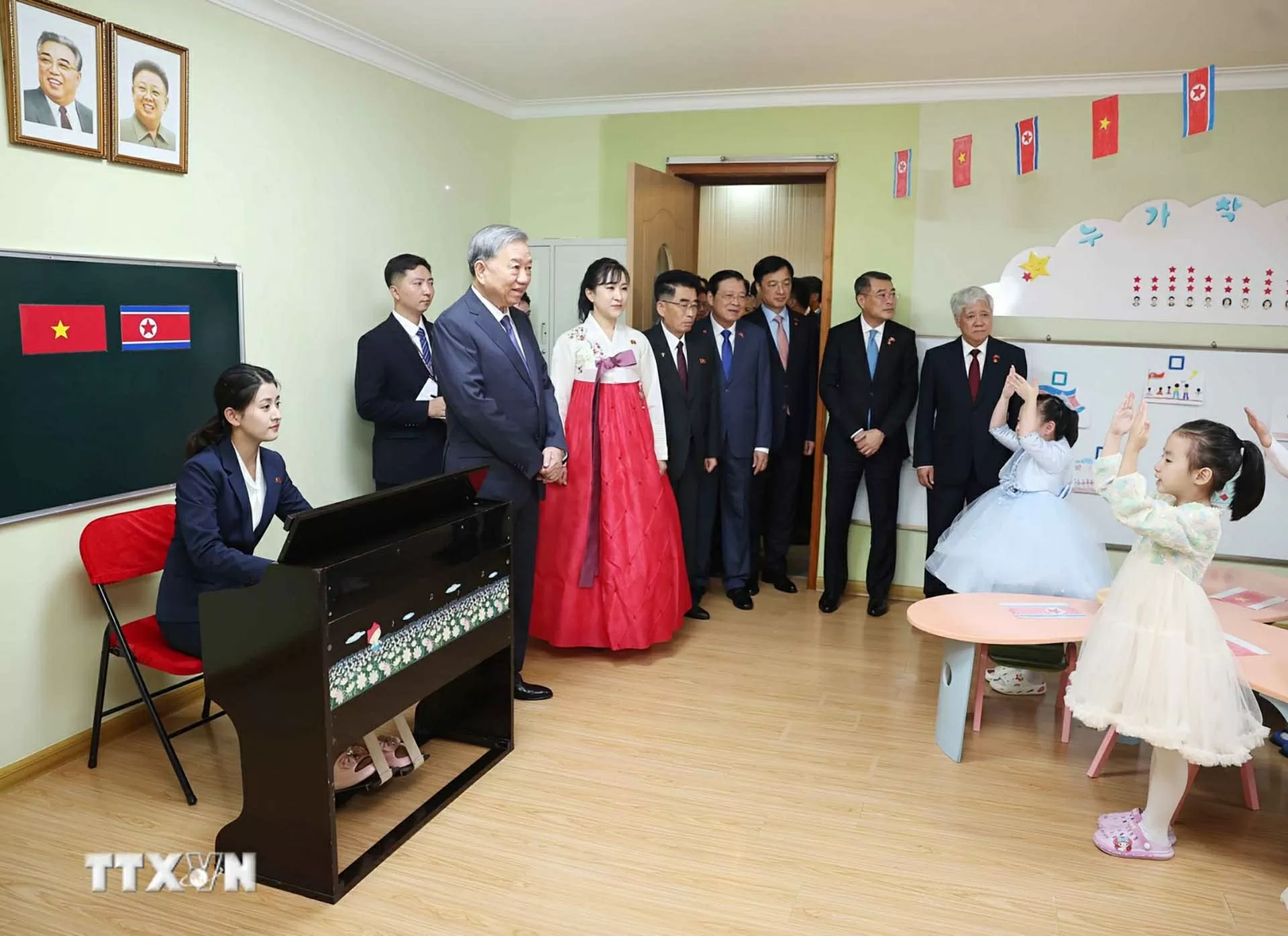 General Secretary To Lam visits Kyongsang kindergarten, attends WPK’s anniversary show
