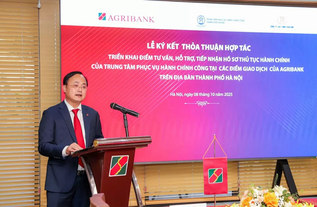 Agribank and Hanoi Public Administrative Service Center collaborate to implement a model supporting citizens in accessing public services Agribank and Hanoi Public Administrative Service Center collaborate to implement a model supporting citizens in accessing public services