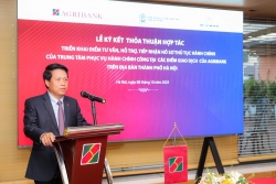 Agribank and Hanoi Public Administrative Service Center collaborate to implement a model supporting citizens in accessing public services