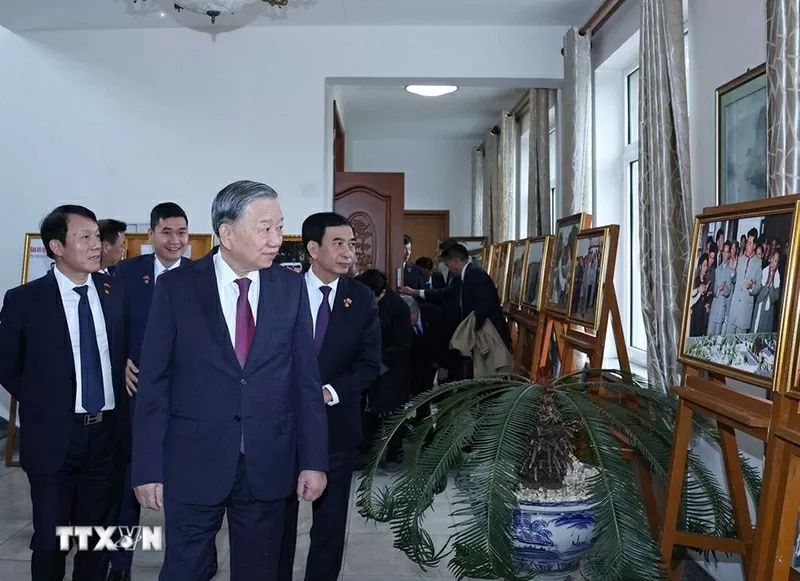 General Secretary To Lam visits Vietnamese Embassy in DPRK