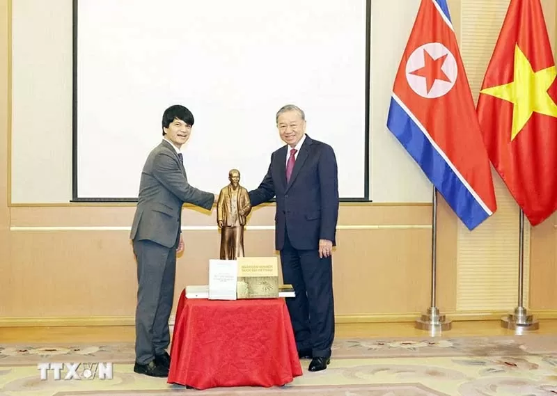General Secretary To Lam visits Vietnamese Embassy in DPRK