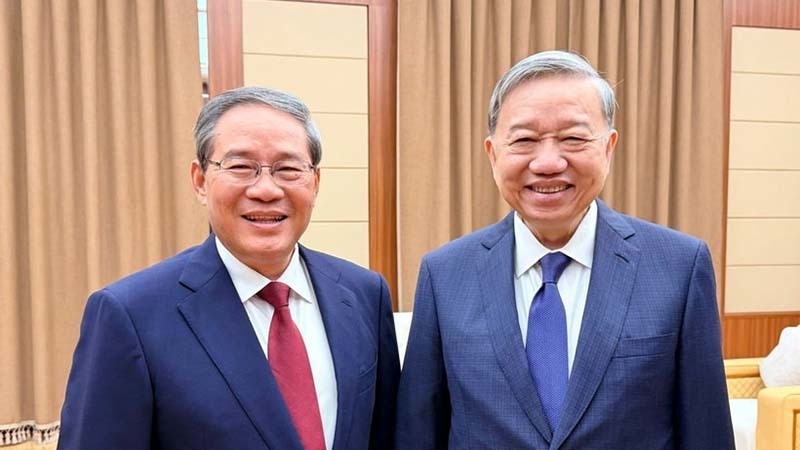 General Secretary To Lam meets with Chinese Premier Li Qiang in Pyongyang