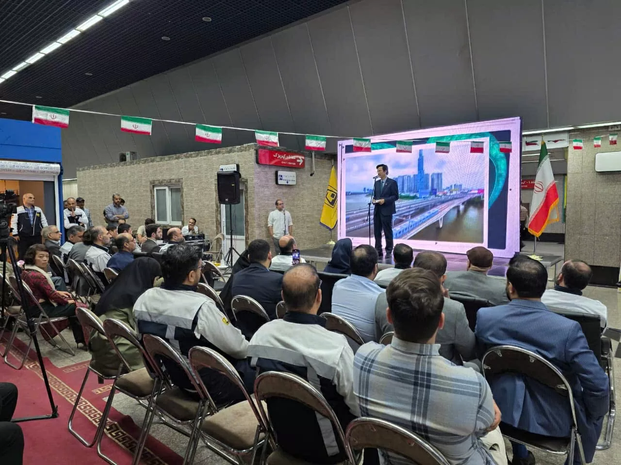 Photo exhibition 'Vietnam: Eternal Beauty and Vitality' at the subway station in Tehran, Iran