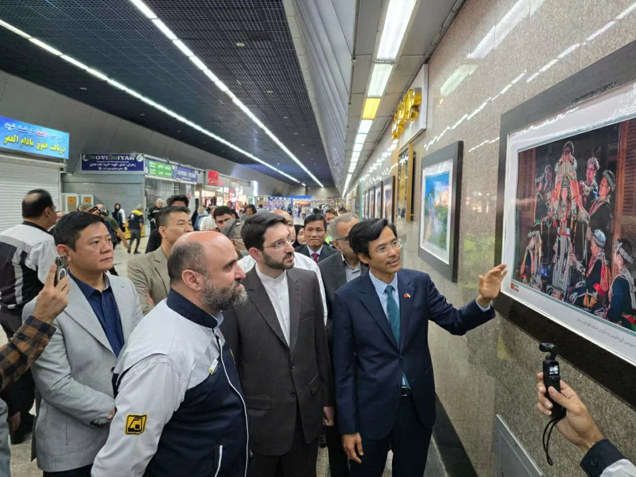 Photo exhibition 'Vietnam: Eternal Beauty and Vitality' at the subway station in Tehran, Iran