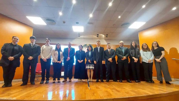 Vietnamese Ambassador highlighted Doi Moi achievements at ASEAN Seminar in Argentina