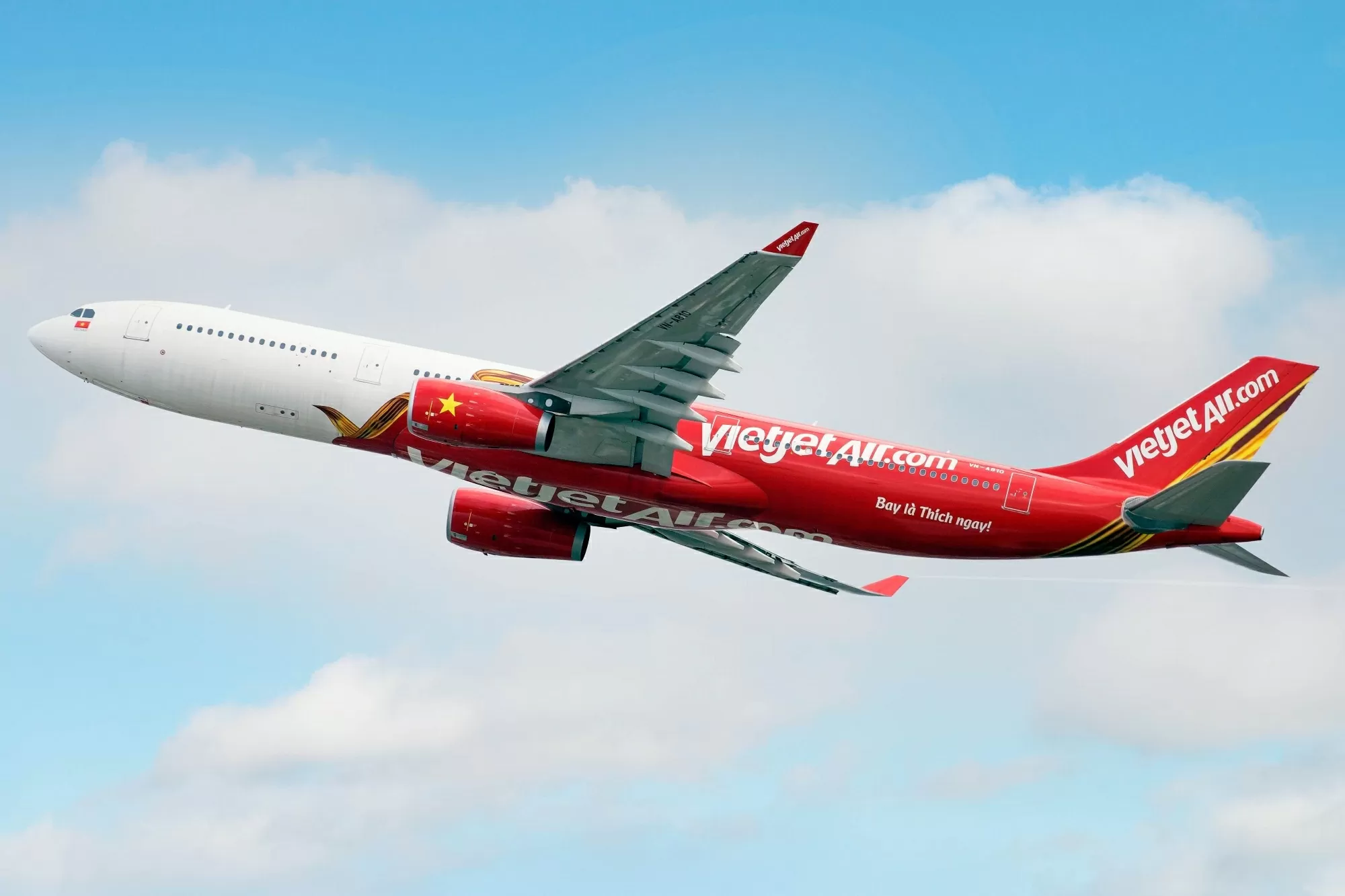 Vietjet shines again as Asia’s Leading Airline for customer experience
at World Travel Awards 2025