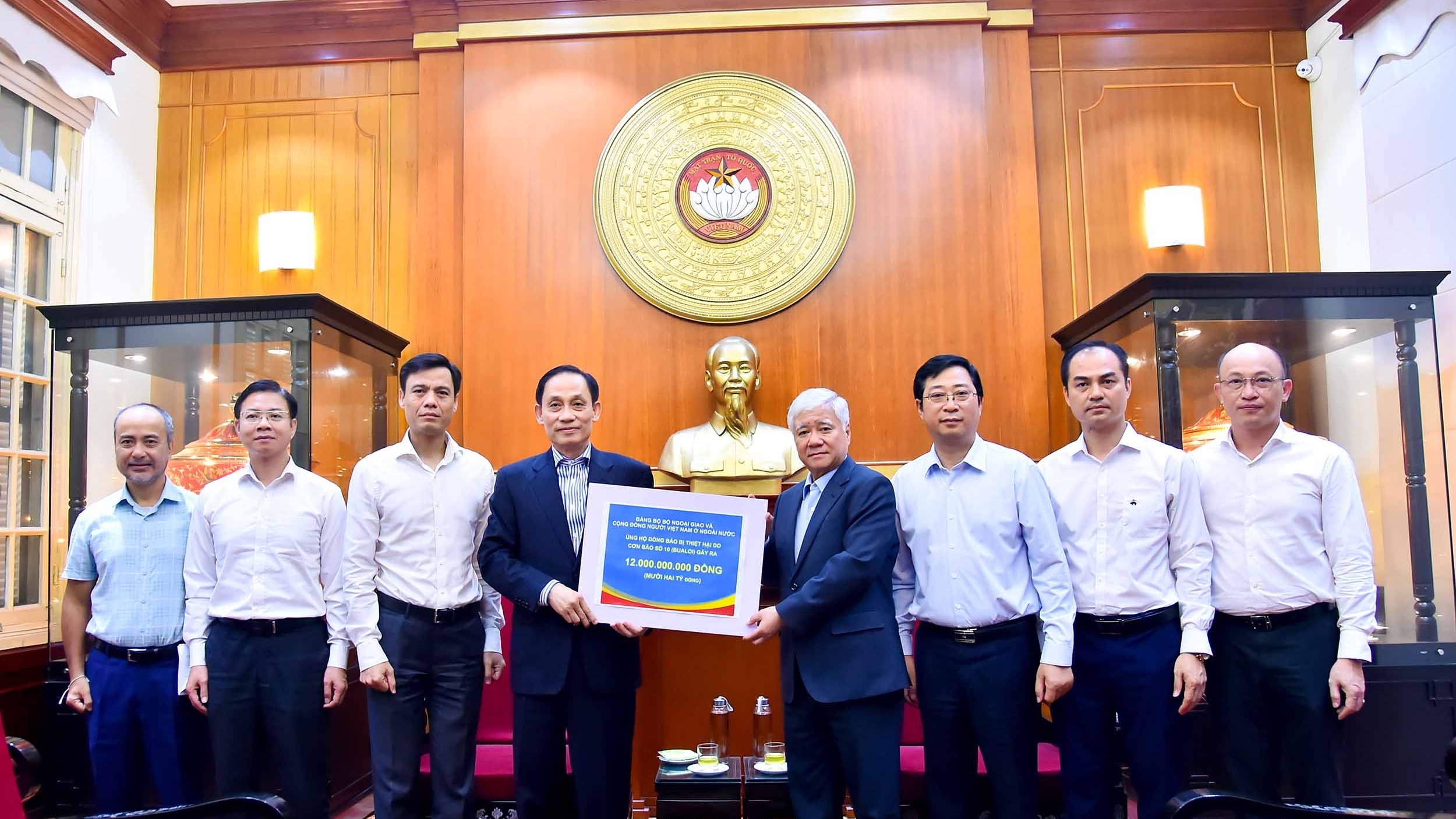 Ministry of Foreign Affairs supports victims of Typhoon No. 10: Spreading compassion and community responsibility