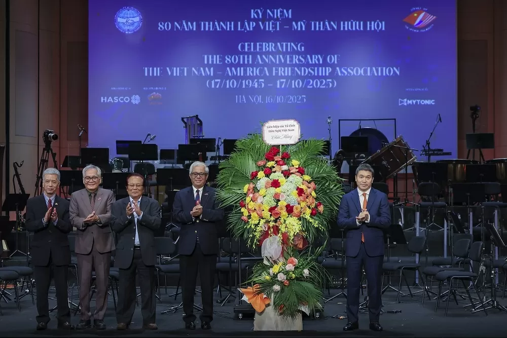 Special concert melodies connecting Vietnam-U.S. friendship