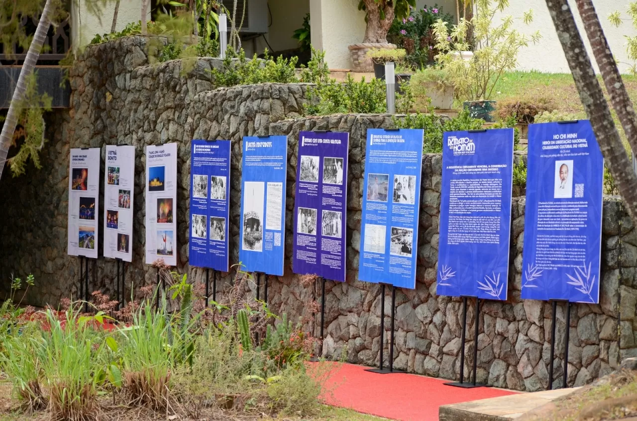 Ho Chi Minh with Vietnamese women and the spirit of international solidarity Ho Chi Minh with Vietnamese women and the spirit of international solidarity